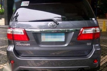 TOYOTA FORTUNER 2011 4x2 Gasoline for sale