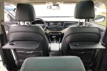 2013 Kia Carens ex for sale