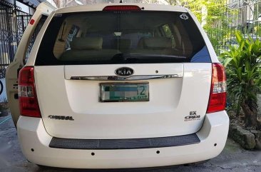 Kia Carnival EX 2009 AT White Van For Sale 