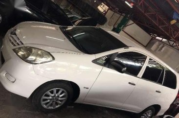 2010 Toyota Innova J Manual Diesel White For Sale 