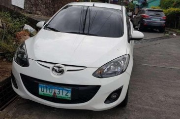 2013 Mazda 2 1.5 AT White Sedan For Sale 