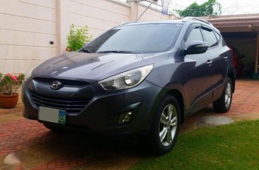 2010 Hyundai Tucson 4x4 CRDi Gray For Sale 