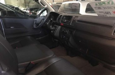 2017 Toyota Hiace commuter for sale