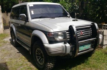 Mitsubishi Pajero 4M40 4X4 AT Silver For Sale 