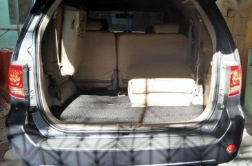 2006 Toyota Fortuner V 4X4 AT Gray SUV For Sale 