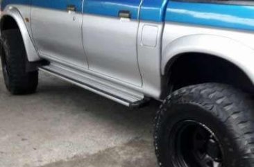 Rush sale Mitsubishi Strada 2000 