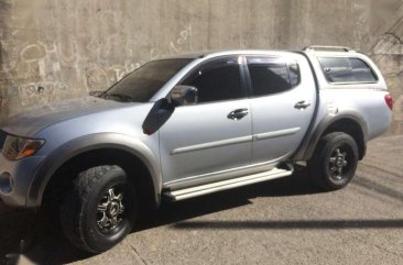 Mitsubishi Strada 4X4 2.5 MT Silver For Sale 