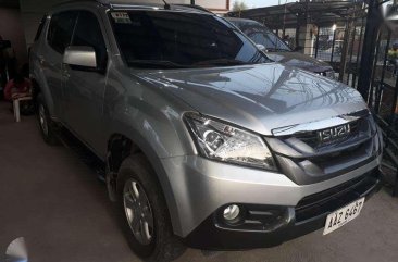 Isuzu MUX 2015 4X2 Manual Diesel Silver For Sale 