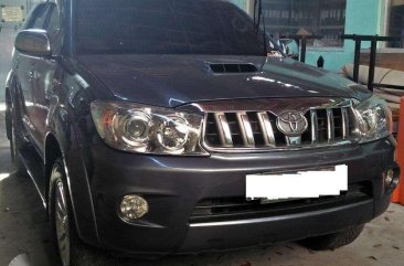 2006 Toyota Fortuner V 4X4 AT Gray SUV For Sale 