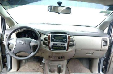 2012 Toyota Innova 2.5 G DSL AT Silver For Sale 