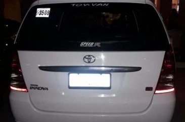 Toyota Innova J 2006 negotiable rush sale