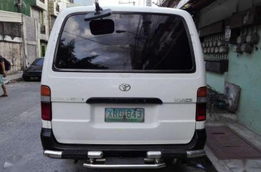 Toyota Hiace Commuter 2004 Well Kept White For Sale 