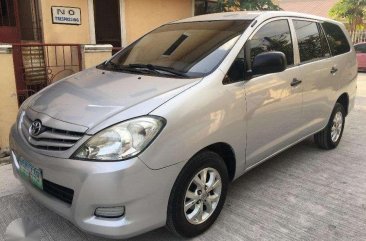 Toyota Innova E 2010 Manual Diesel for sale