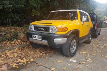 2015 Toyota FJ Cruiser local4x4 yellow automatic