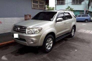 2009 Toyota Fortuner Very Fresh Silver For Sale 