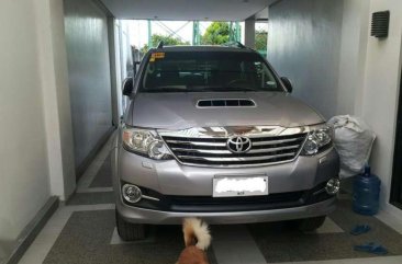 2015 Toyota Fortuner 2.5V (Top of the lin) AT