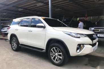 2018 Toyota Fortuner V AT Diesel 2TKMS Only ALMOST NEW Pearl White