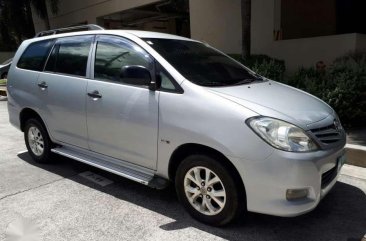 2010 Toyota Innova E matic dsl for sale