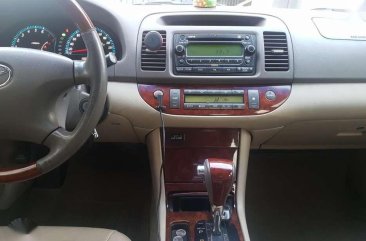 Toyota Camry 2.0G V Well Kept Silver For Sale 