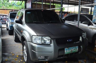 Well-maintained Ford Escape 2004 for sale