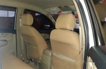 Well-maintained Toyota Hilux 2014 for sale