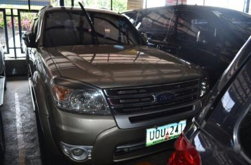 Well-maintained Ford Everest 2013 for sale