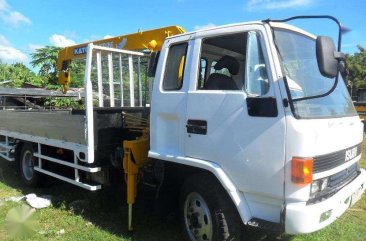 For sale 1999 Isuzu Forward bomtruck 6bd1 engine