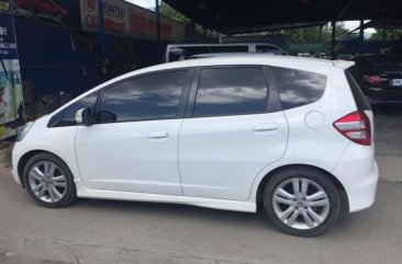 Honda Jazz GE 2010 Very Fresh White For Sale 