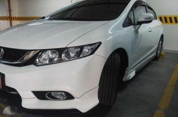 Honda Civic 1.8E Top of the line White For Sale 