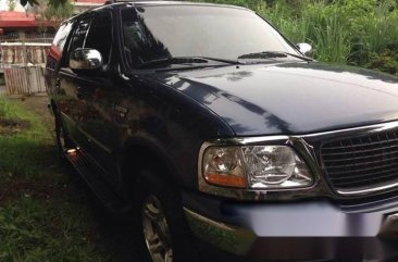 2002 Ford Expedition 4×2 XLT Triton V8