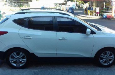 Hyundai Tucson 2012 Manual White SUV For Sale 