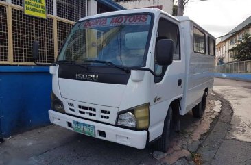 Isuzu NHR FB body 2006 Model 4jb1 Local for sale