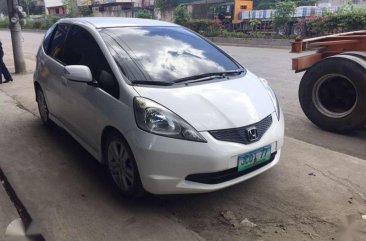 Honda Jazz GE 2010 Very Fresh White For Sale 