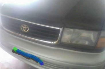 Toyota Revo 2000 for sale