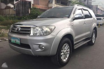 Toyota Fortuner 2007 G Gas Silver For Sale 