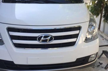 Hyundai Grand Starex gold 2015 for sale