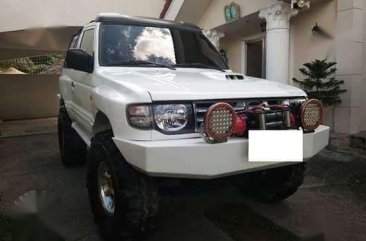 2005 Mitsubishi Pajero Fieldmaster 4x4 MT REGear 4m40 for sale