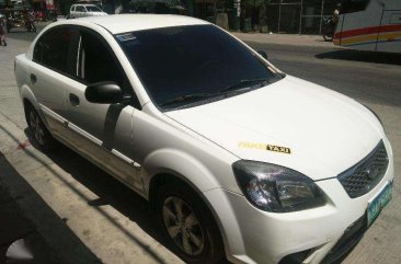 For sale Kia Rio 2011 manual Gas