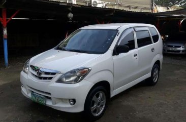 2010 Toyota Avanza J White SUV For Sale 