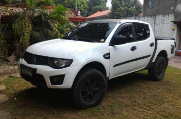 Mitsubishi Strada triton 2010 for sale