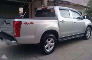 Isuzu Dmax 2014mdl manual 4x4 for sale