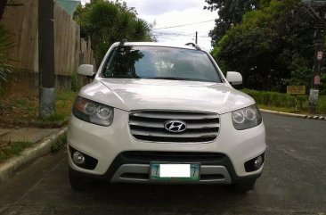 Well-kept Hyundai Santa Fe 2012 for sale