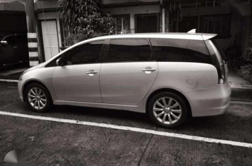 Fresh Mitsubishi Grandis 2005 Local Unit For Sale 