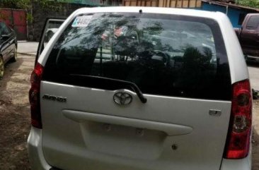 Toyota Avanza 2010 White SUV For Sale 