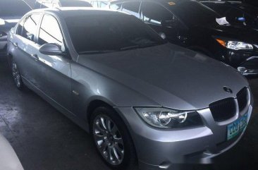 Well-kept BMW 320i 2009 for sale