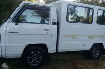 2004 Mitsubishi L300 FB White Truck For Sale 