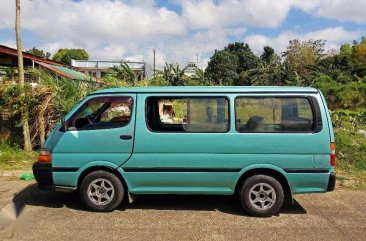 Toyota HiAce Commuter 1995 Green Van For Sale 