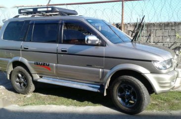 Isuzu Crosswind XUVi 2003 Matic Silver For Sale 