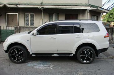 2013 MITSUBISHI MONTERO GLX MT White For Sale 