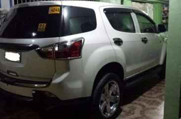 Isuzu Mu-X (Good as New) 2015 for sale 